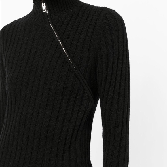 Christopher Esber brand new cashmere knit funnel neck sweater with diagonal zip. - Picture 3 of 3